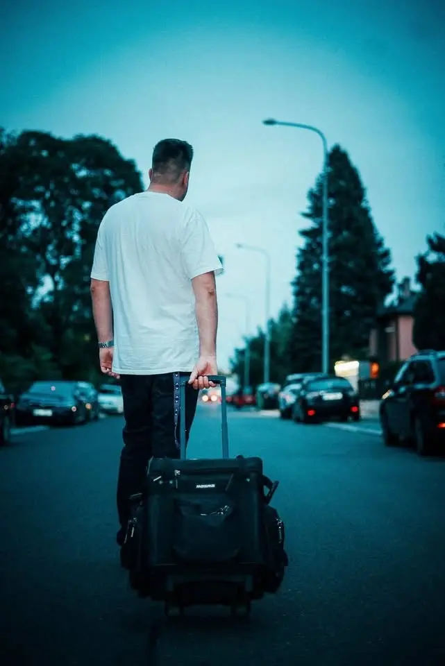 ° Daniel Neighbour & Medik °