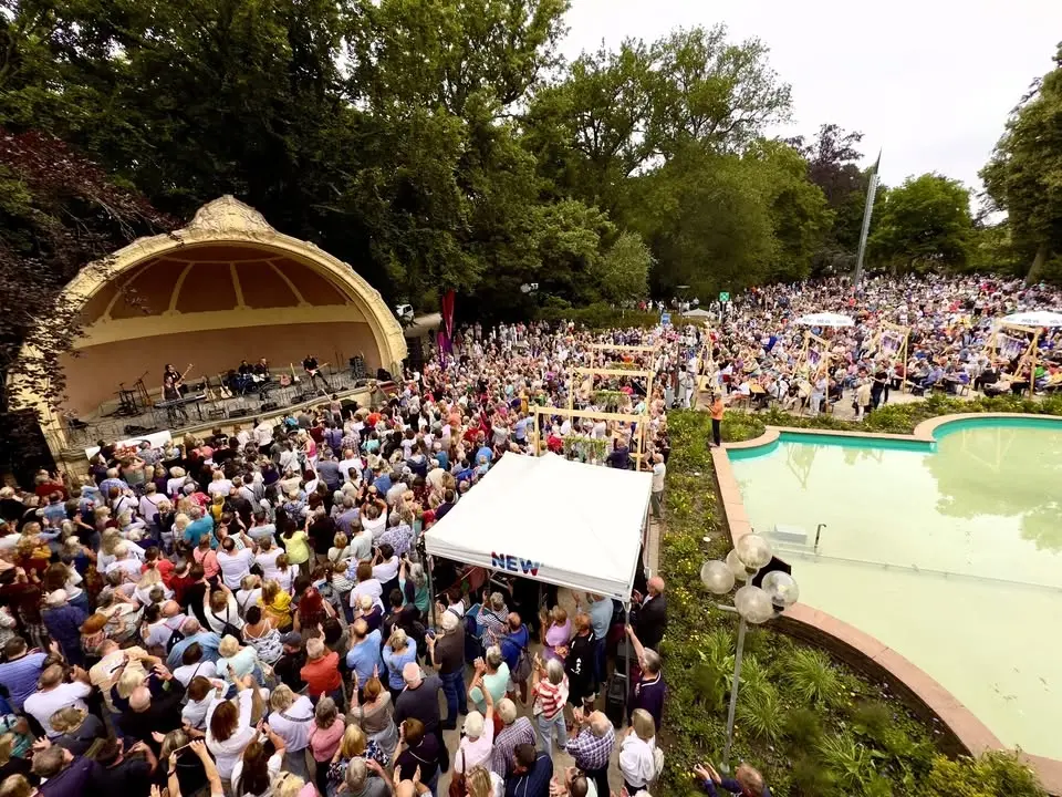 Booster - NEW Musiksommer 2026 Bunter Garten MG