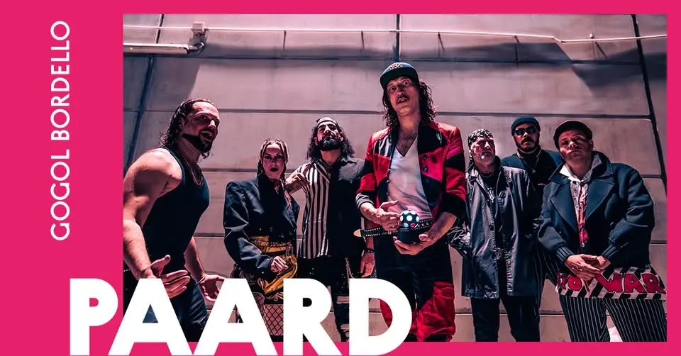 GOGOL BORDELLO in PAARD