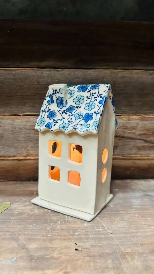 Hand Built House Pottery Workshop
