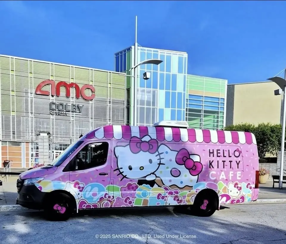 Hello Kitty Cafe Truck
