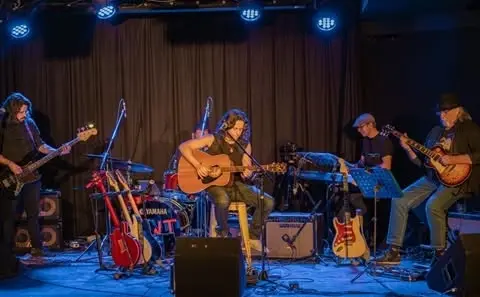 Feel the rhythm: Paul Mason and All‑Star Ensemble live