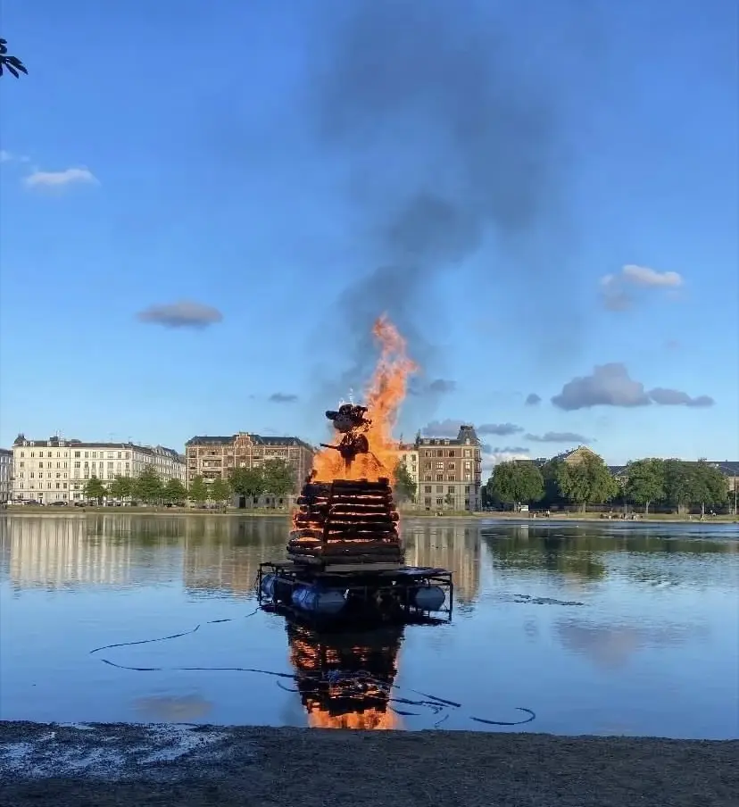 Sankt Hans aften i Sølunds gårdhave 🔥