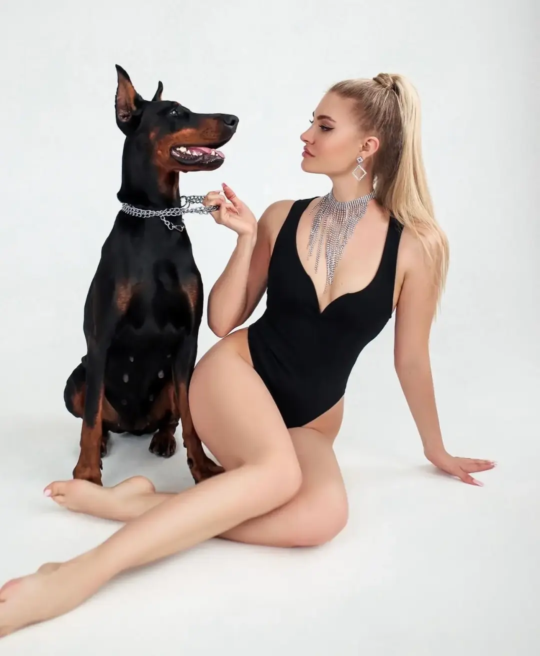 • Sasha Stellar & Nicco Lupen •