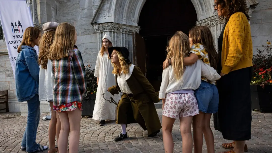Konrad - en dramatiserad visning av Visby domkyrkas vind - kl 21.00