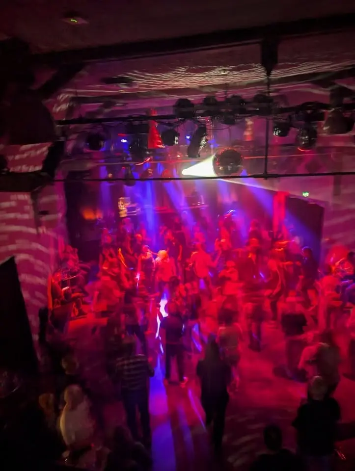 Schwanen Vor12Club • Mixed-Music Disko • Waiblingen