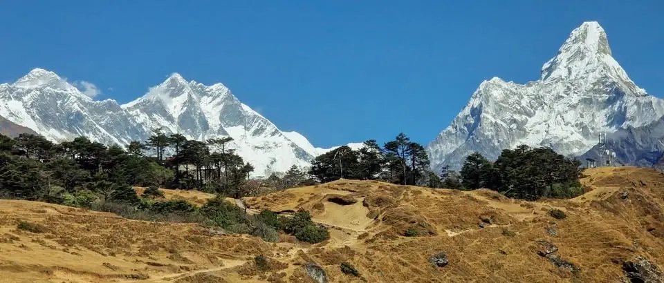 🏔️ EVEREST BASE CAMP & ISLAND PEAK 2026 – Expediția vieții tale în Himalaya!