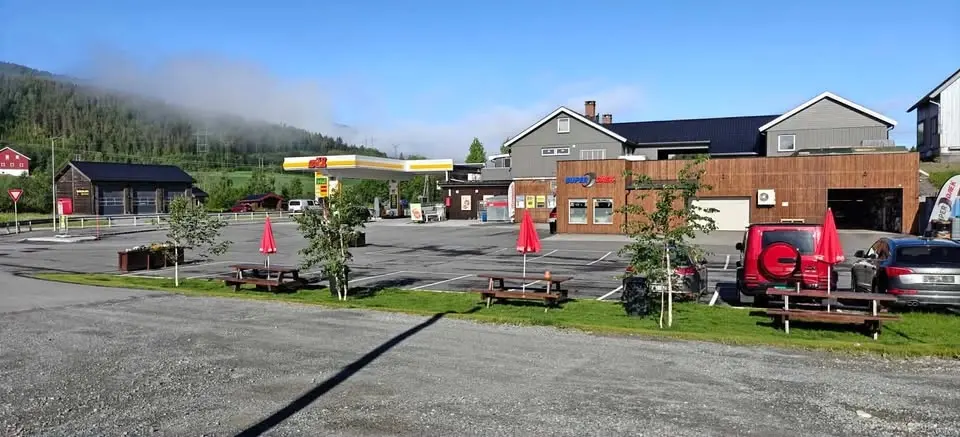 Cars & Coffee Ringerike treff hos Team Autosalg AS