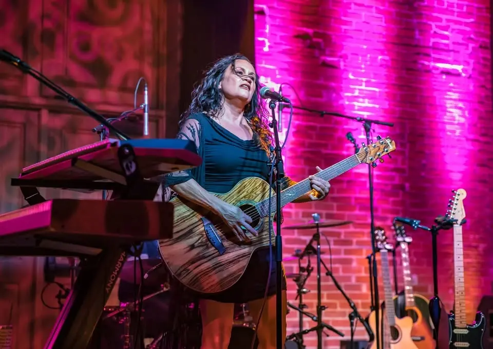 Live Music @Mackenzie's - Wendy Woo Band