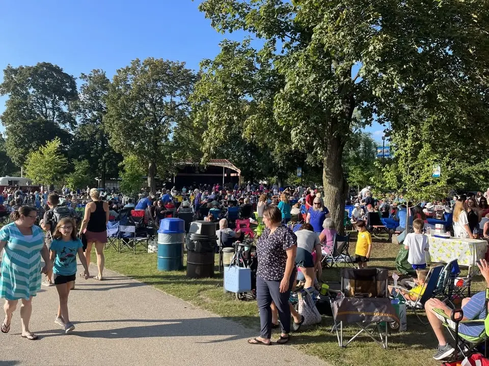 Concert in the Park-Crystal Lake Community Band