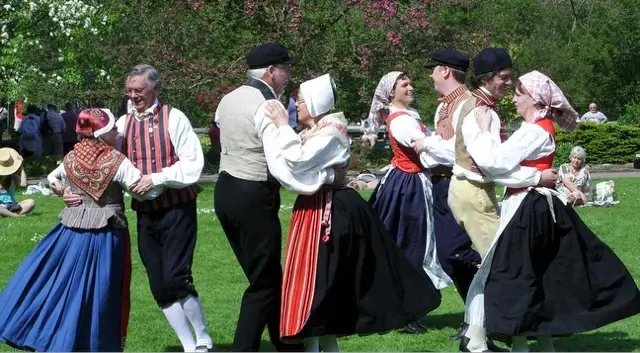 Folkdansuppvisning