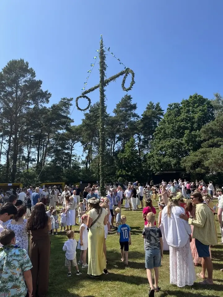 Midsommar i Hofterup med föreningen Hofterups Byastuga