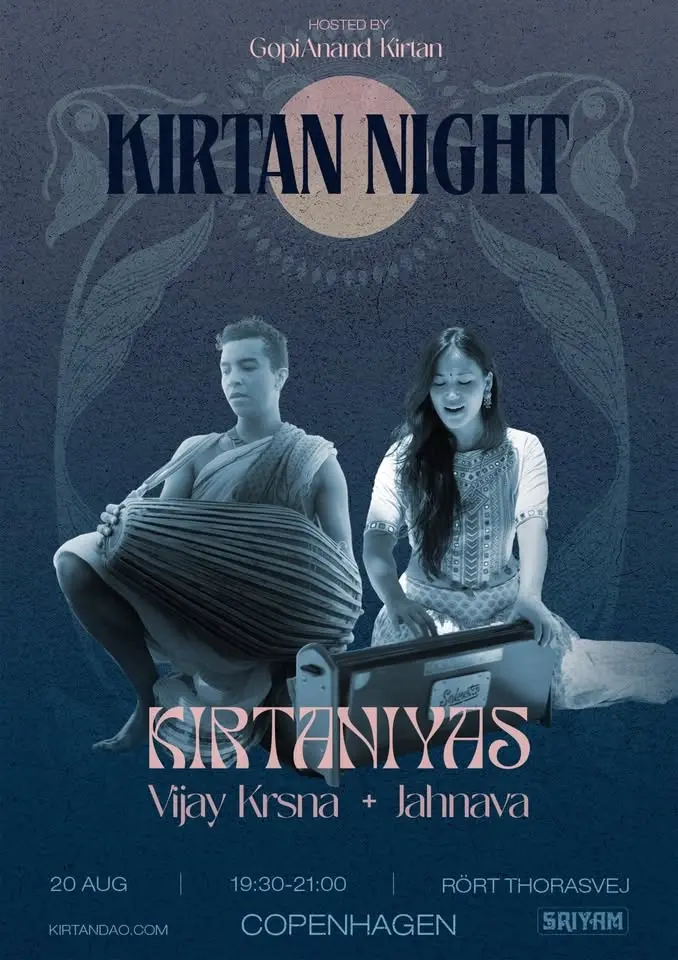 Kirtan with Kirtaniyas
