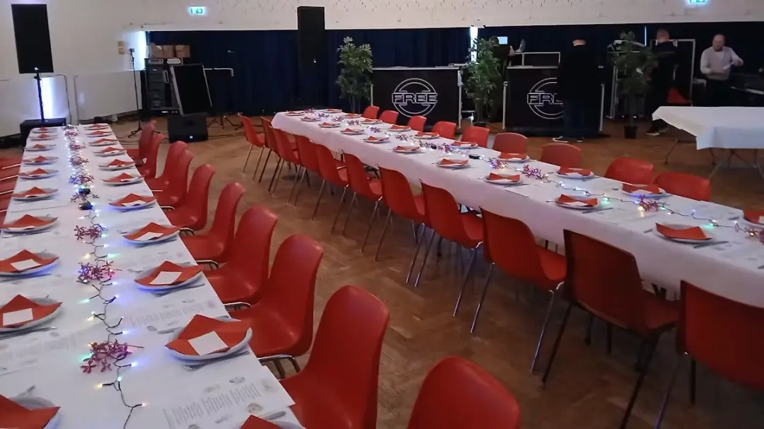 Festlig frokost: Fri bar og ægte dansktop live