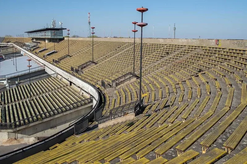 Great Strahov Stadium (English tour)