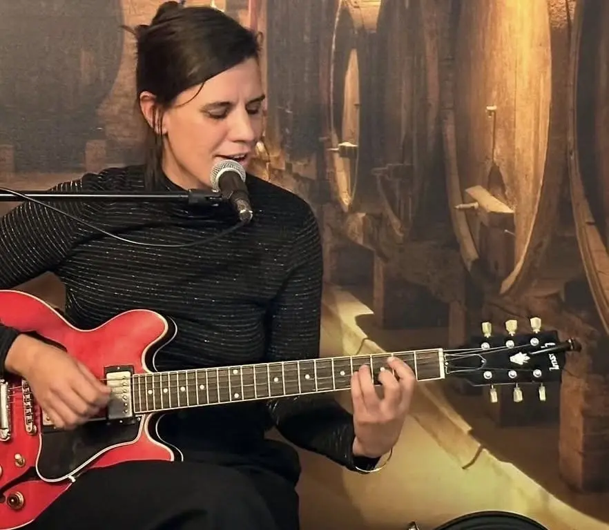ODDILE (Concert acoustique EN TERRASSE) - La Guinguette de Chambly