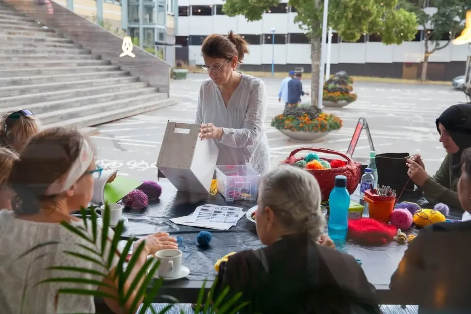 Konstveranda med Kvinnocafét