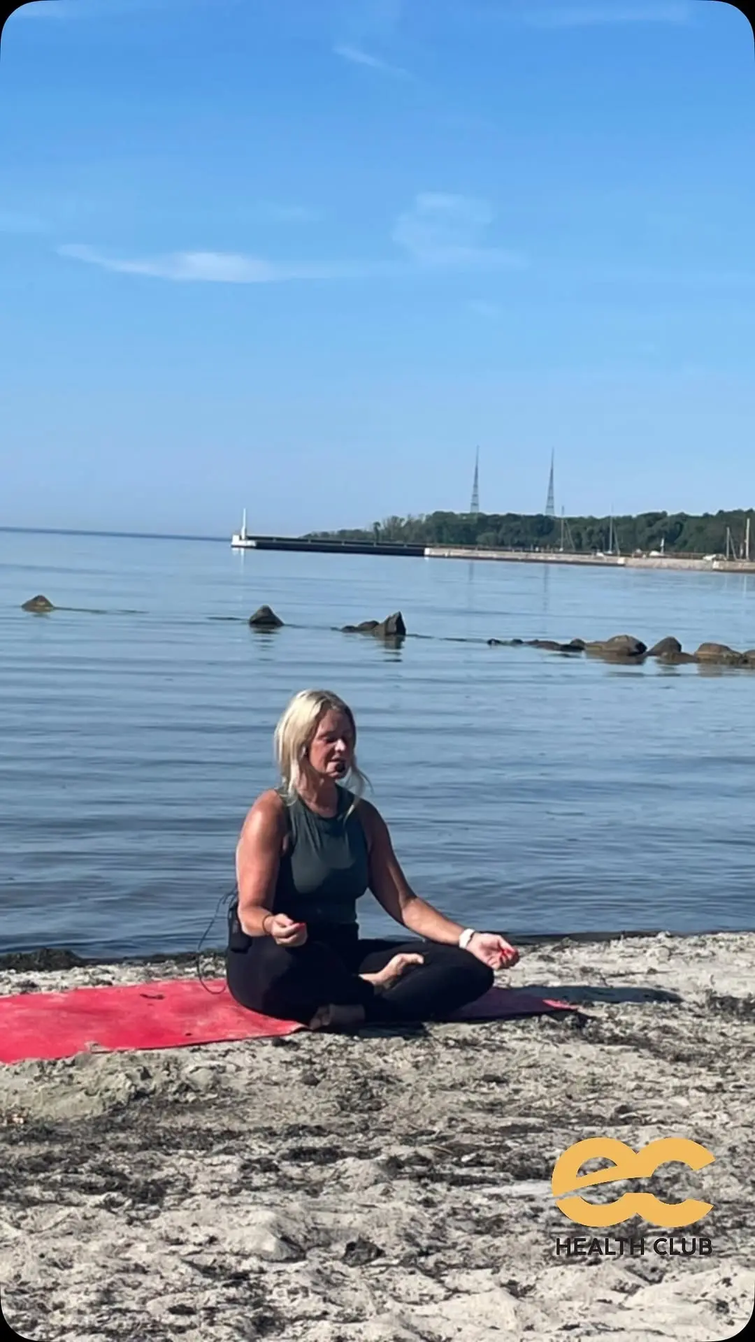 Yoga & Hälsofrukost – Favorit i Repris