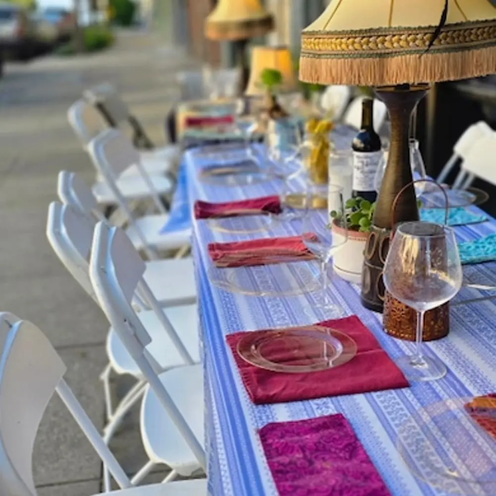 Street Dinner