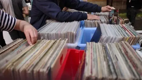 LA MINI-FOIRE AUX DISQUES DES FRIGOS / DIMANCHE 26 JUILLET 2026