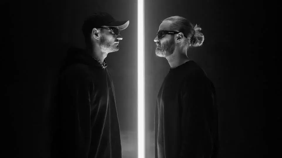 AIZ - KREAM