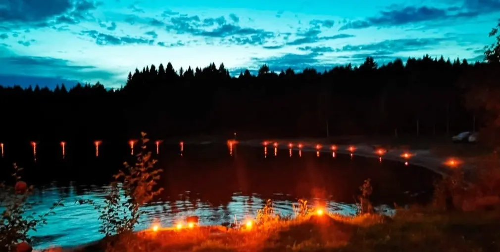 Lysnatta och trubadurkväll