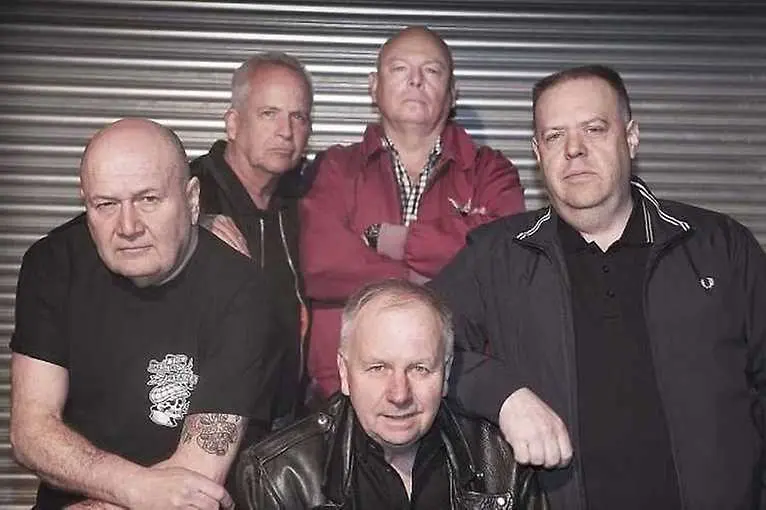 Cock Sparrer + The Fialky + La Inquisición