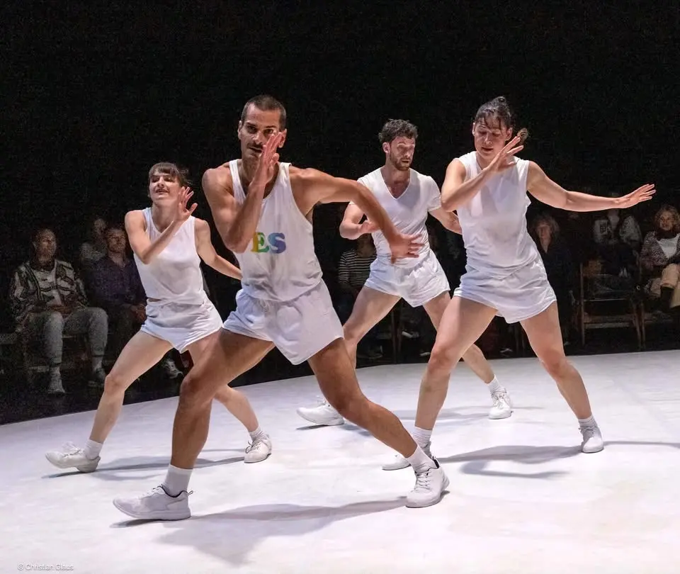 "YES/NO" performances at Dock 11