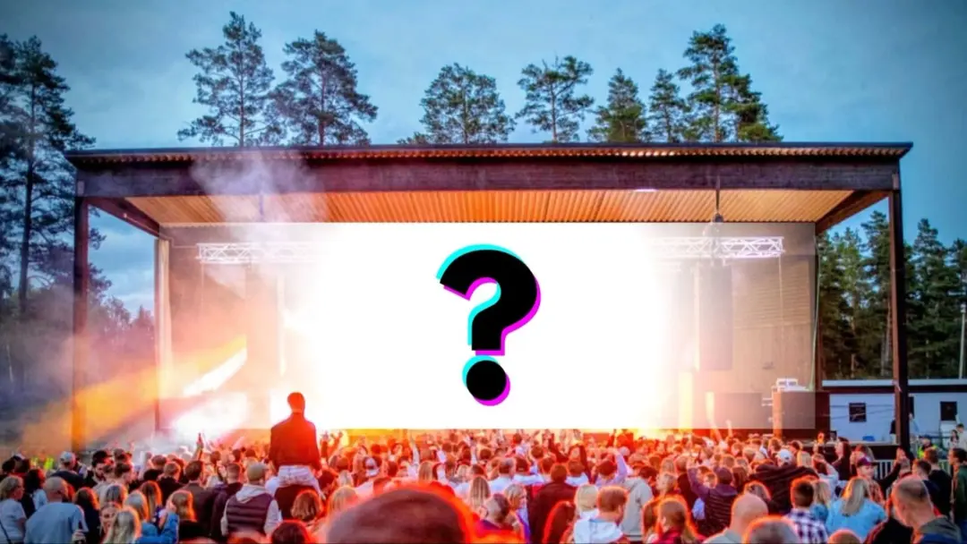 SMASH INTO PIECES + Jay Smith.  Skogsvallen - 29 augusti