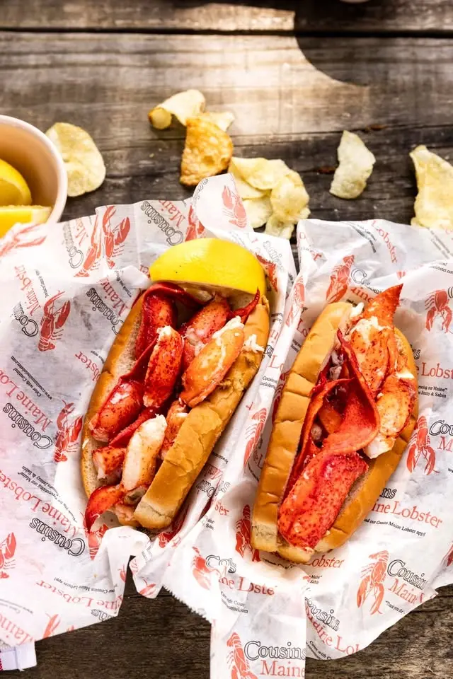Cousins Maine Lobster at 1011 Hwy 6 Bldg./Briar Hills One