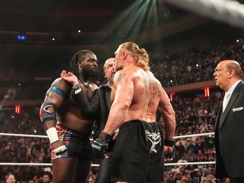 WWE: RAW At Casey's Center