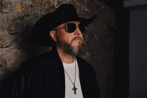 Colt Ford with the Lacs