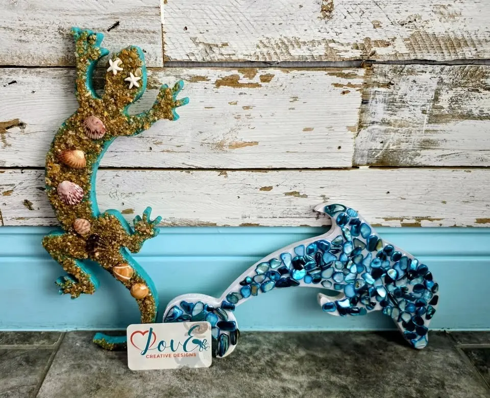 Resin/Mosaic Dolphin or Lizard Class 