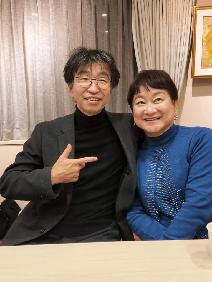 元世界銀行人事担当 ロミさんこと中野裕弓さんと元スピリチュアル系国連職員 萩原孝一による抱腹絶倒の国際機関体験談！