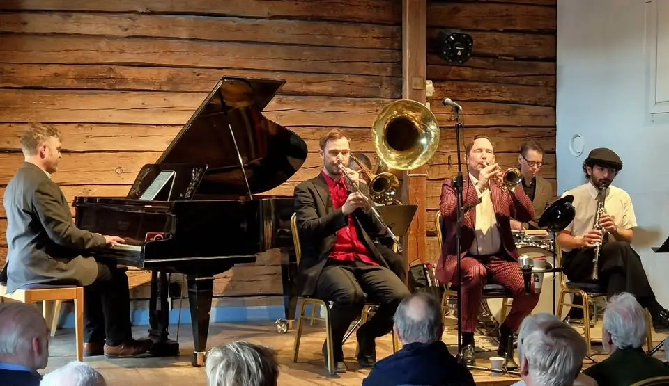 Valborgsjazz - Joakim Falk Blue Devils