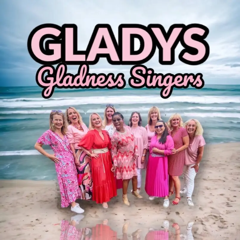 Gladys del Pilar med sin kör Gladness singers i Sjöboden.