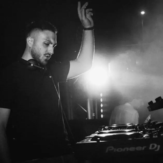 Casa Ata: Donato Emme, Singi, Huggz, Mood Director