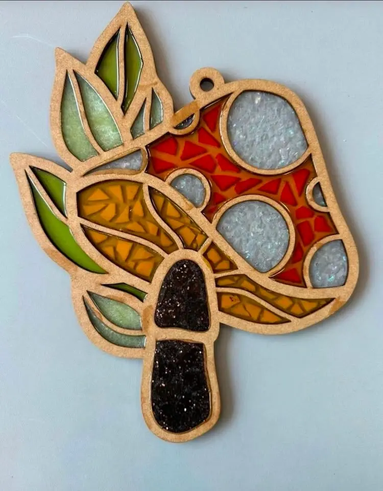 SIP & CREATE : CRUSHED GLASS & RESIN