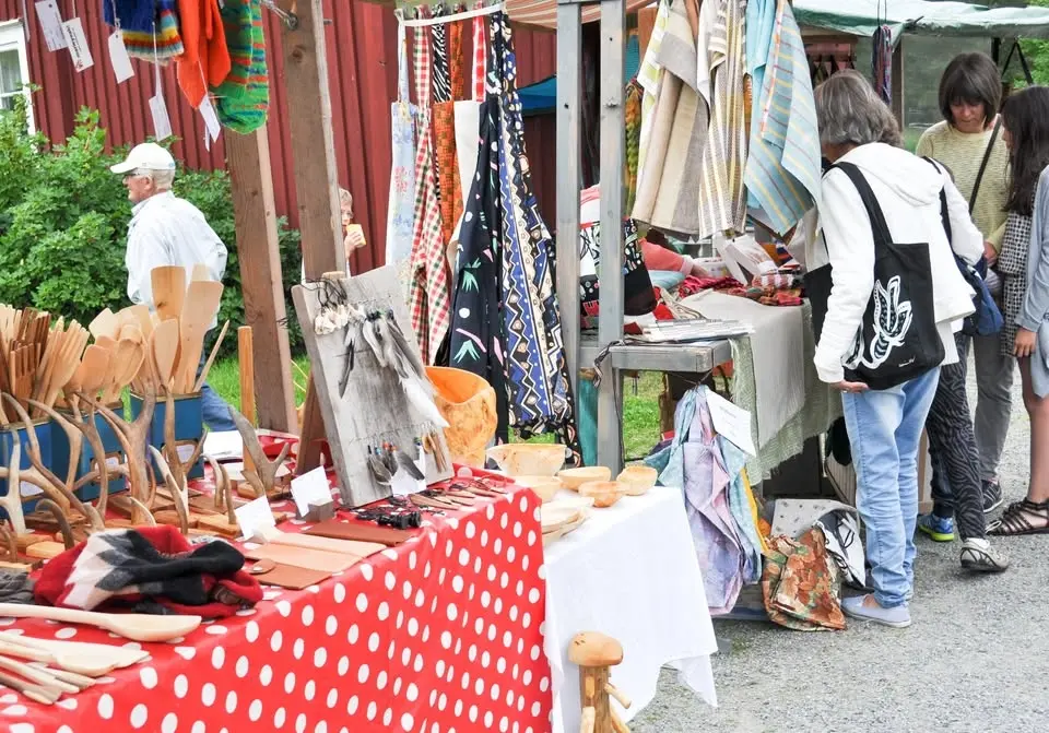 Sommarmarknad på Hägnan / Summer market