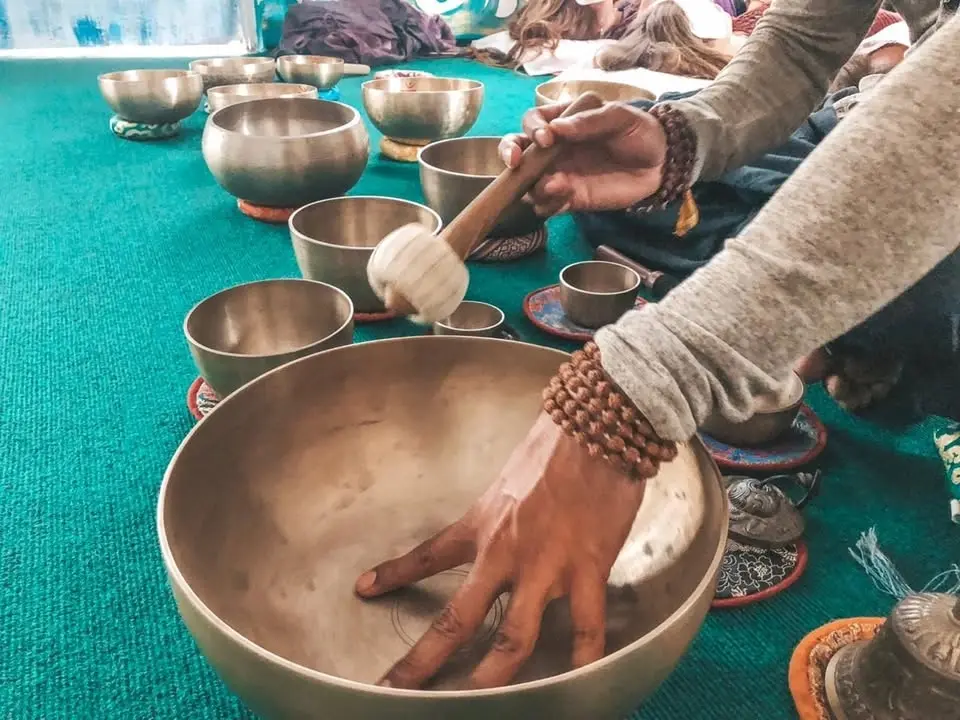 Himalayan Singing Bowls (Nepál) / 14.6.
