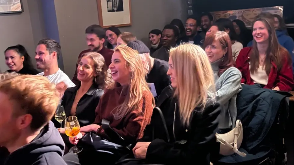 Laughs & Drinks in an Art Gallery 😍 (Mitte) - Saturday 7pm