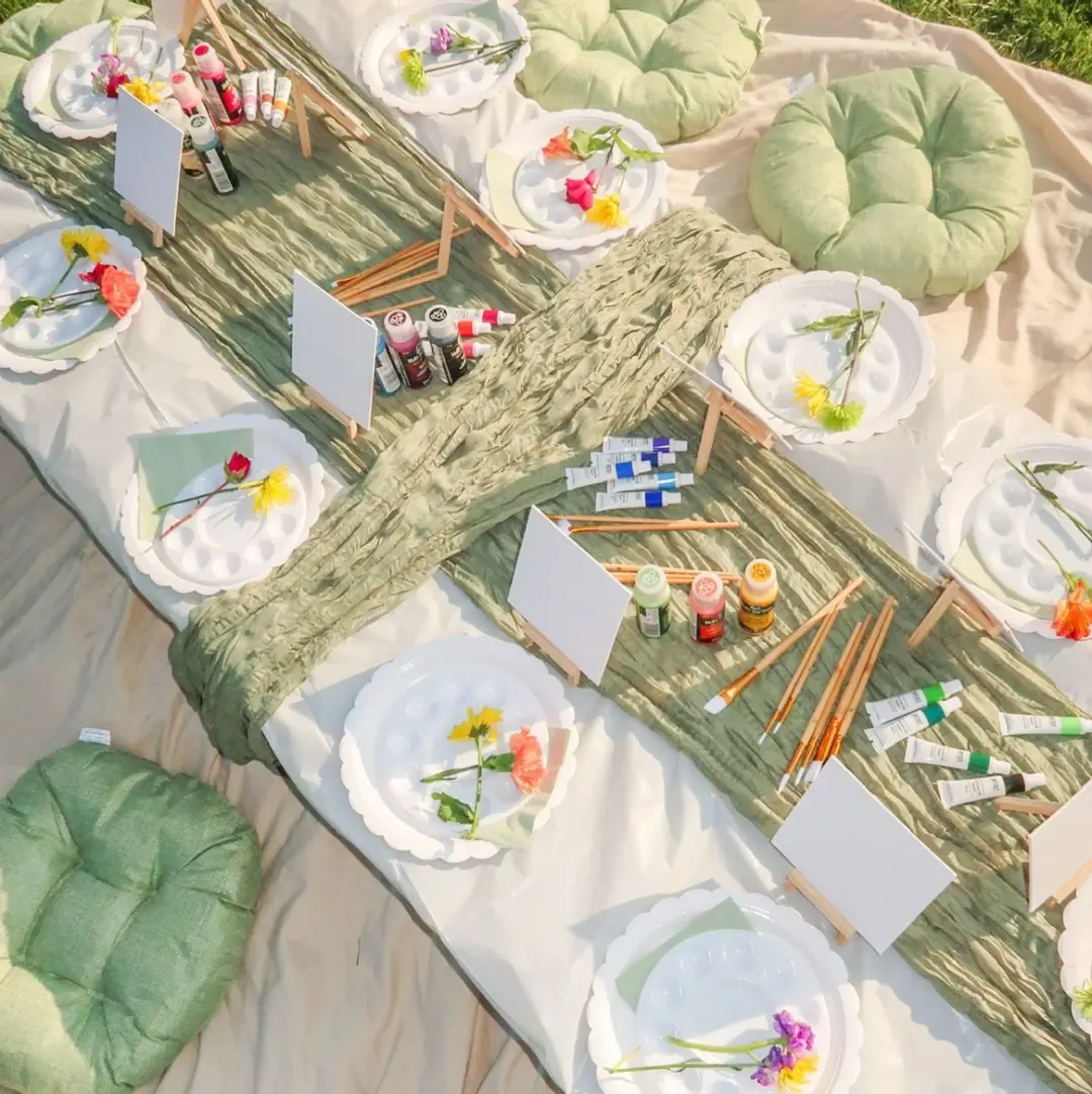 ✨ PICNIC & PAINT — Paint Your Glow Hot Girls Trip Chapter Summer 🌸