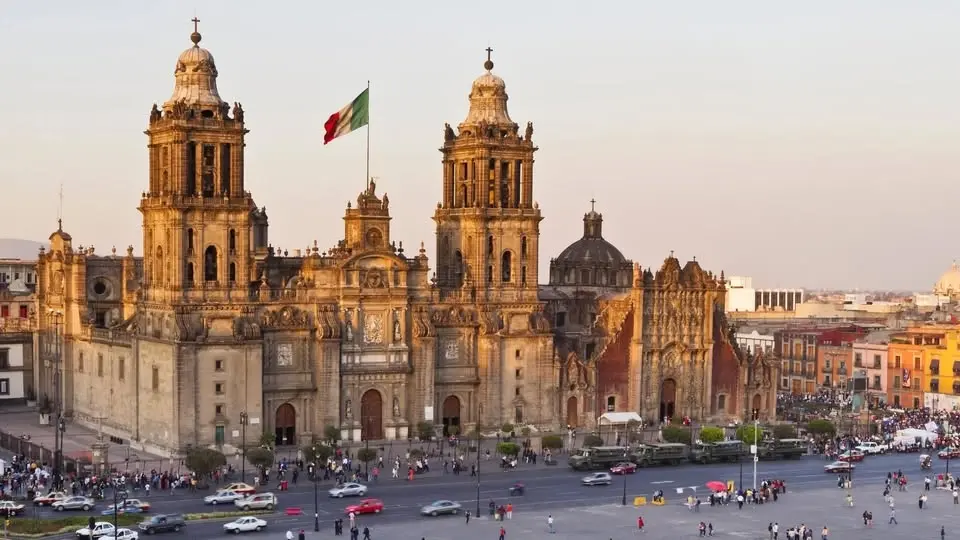 Desde los orígenes: del Templo Mayor a la Catedral Metropolitana