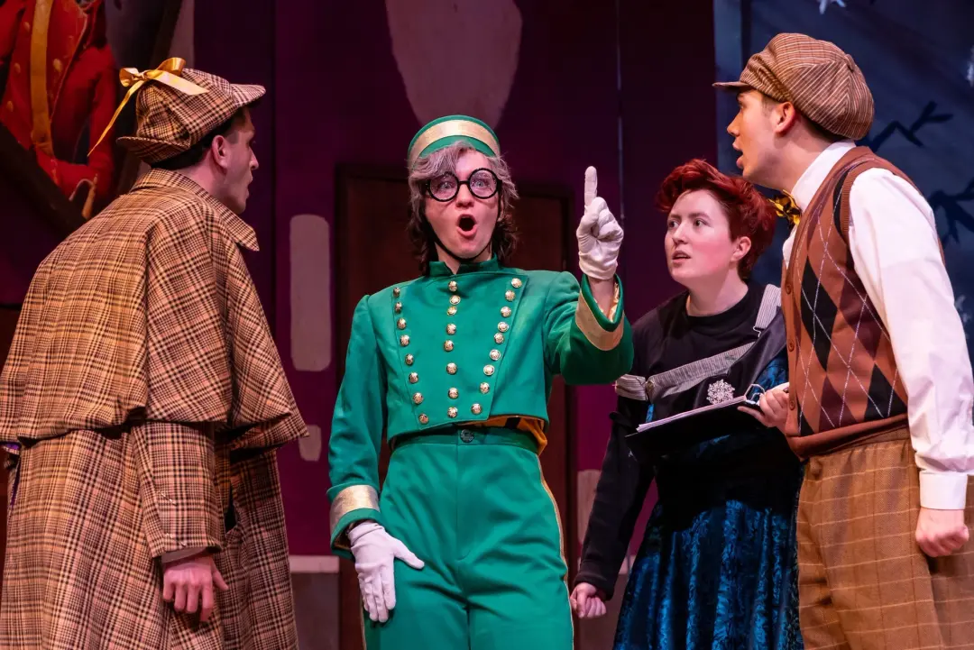 The Play That Goes Wrong at New World Stages: Stage 4