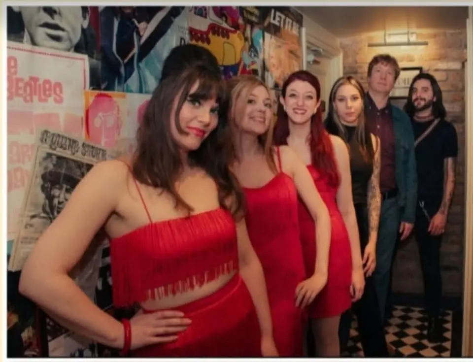 Room One Ten W7 : Live Friday THE TROUBLE BAND