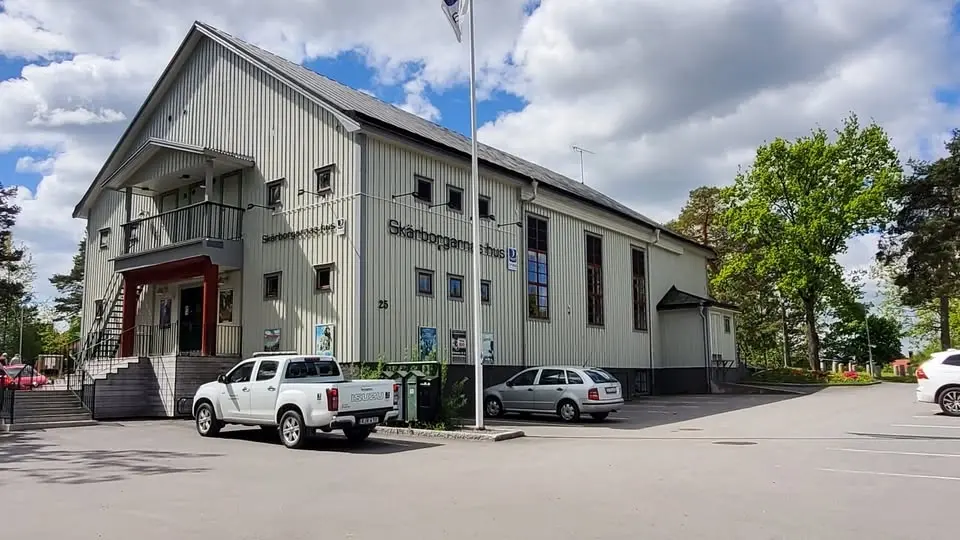Välkommen till sommarens stora auktion i Trosa Folketshus/Bio