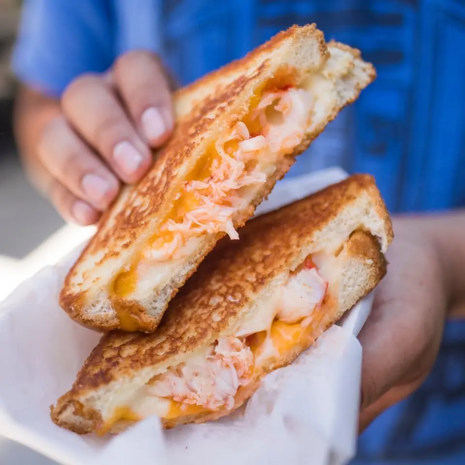 Cousins Maine Lobster in Gresham: White's Country Meat Market
