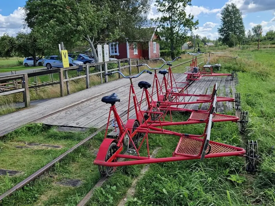 Dressintur & lokala skrönor i Ängebäck - FULLBOKAD!