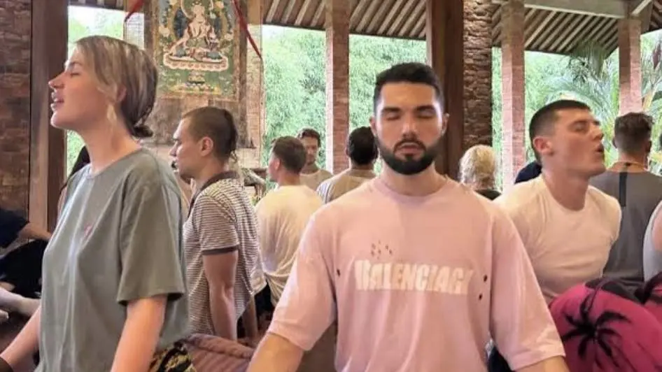 OM Chanting & Vegan Lunch
