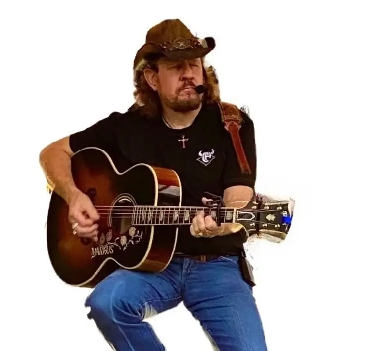Markus Miller aka ALone Wolf LIVE at Tia Juanita's Fish Camp Waco